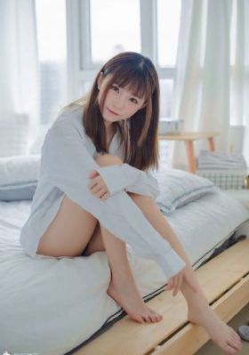 韩国成人视频在线播放手机版下载_十万网红美女美酱