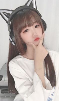 扒开老师湿漉漉的黑森林_高清无删减在线观看